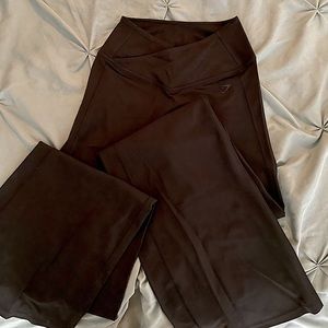 Gymshark Crossover Flared Leggings - Tall - Small